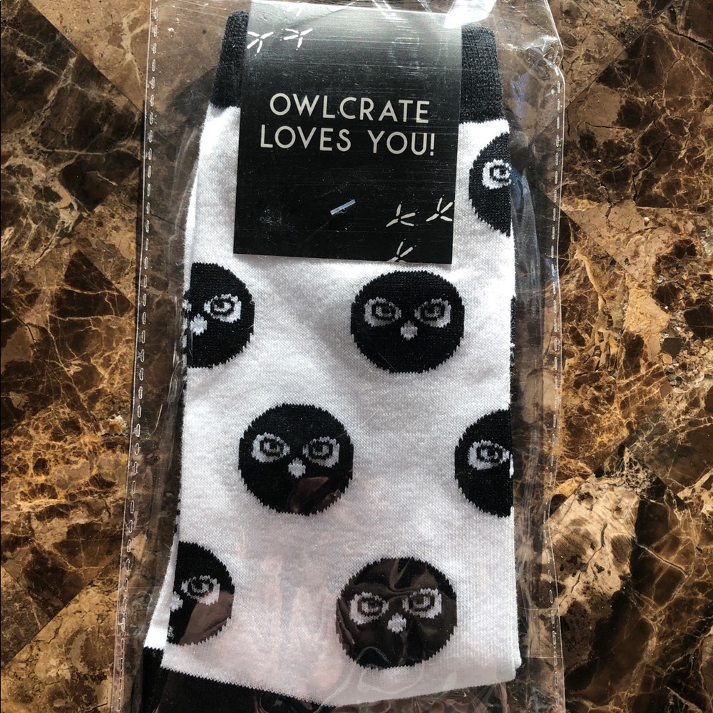 🌟OWL CRATE EXCLUSIVE 5 YEAR ANNIVERSARY SOCKS🌟